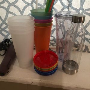 Color changing cups